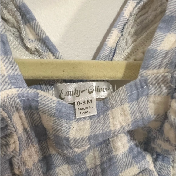 Emily and Oliver 0-3 Romper and Matching Bow - Picture 4 of 5